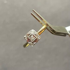 Vintage Art Deco | 18K Yellow Gold Diamond Ring